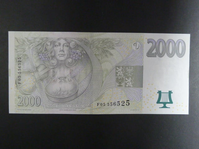 2000 Kč 2007 série F 05