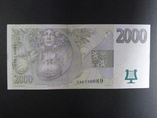 2000 Kč 2007 série C 92