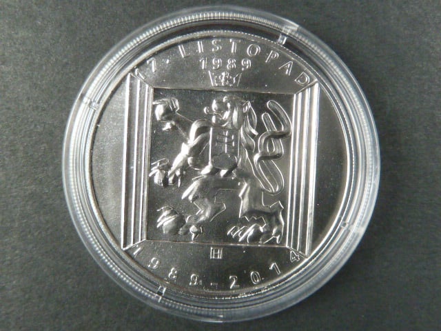 200 Kč 2014 25.výročí 17.listopadu 1989