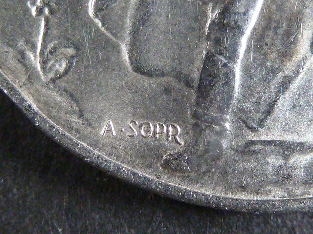 50 Kčs 1955b 10.výročí osvobození ČSSR, varianta signatury B nožka "P" výrazně kratší jak u "R"