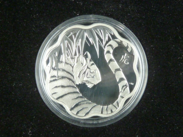 15 Dollars 2010 Lunární kalendář - Rok tygra, 26,29g  Ag 925