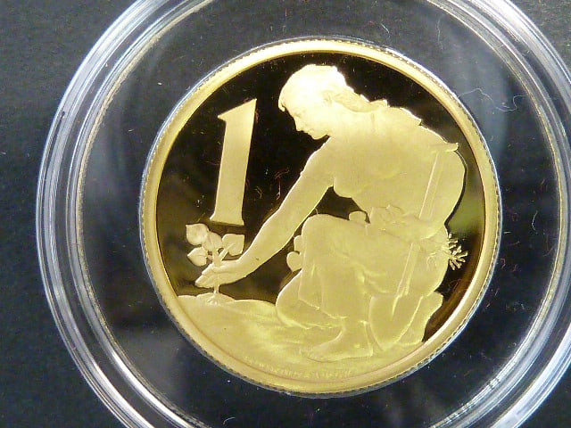 Stříbrná replika 1 Kčs 1961, číslované č. 153, Ag 925, 7,8g ,průměr 23 mm, 200ks (Ag), dřevěná etue, certifikáty