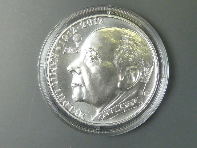 200 Kč 2012 ke 100.výročí narození Kamila Lhotáka