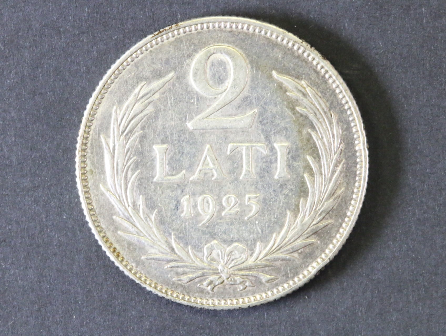 2 Lats 1925_