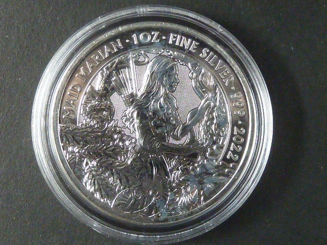 2 Pounds 2022 Maid Marian, 1 OZ Ag 999,9