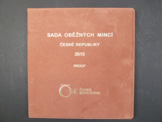 sada 2015 + Ag medaile s motivem Karla IV. z bankovky 100 Kč - PROOF semišový obal