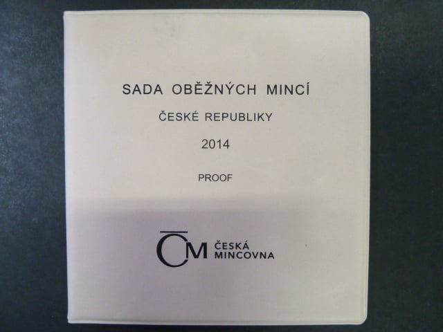 sada 2014 + Ag medaile s motivem bankovky 200 Kč - PROOF semišový obal