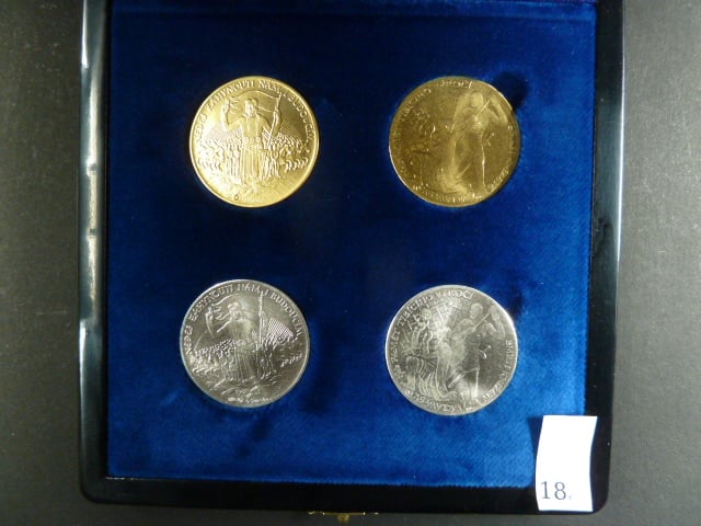 Au + Ag medaile 1000.výročí smrti sv. Václava z r. 2017, jednostranné odražky rubu a líce, 4 x 10g,  Au 0,986, Ag 0,999, společná etue, certifikát č.10, osvědčení o ryzosti,