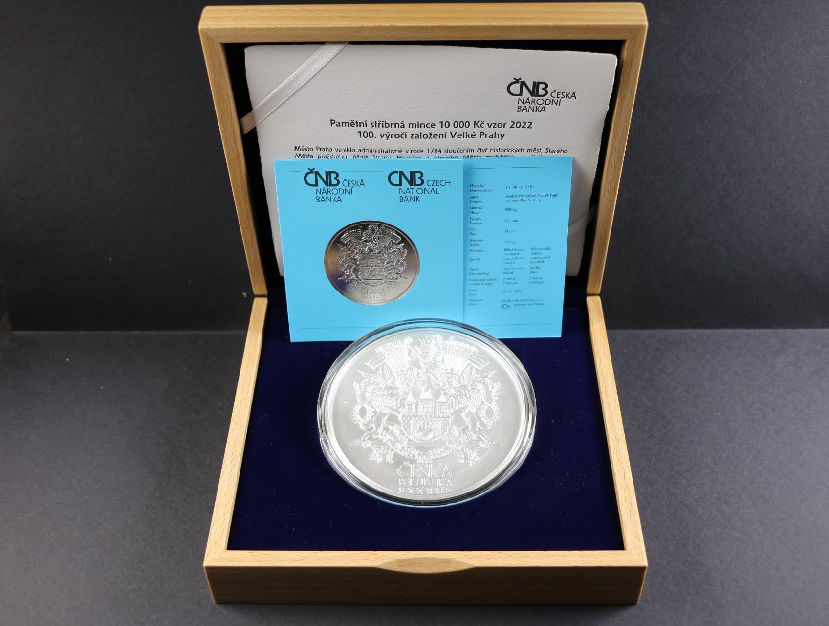 10000 Kč 2022 100.výročí založení Velké Prahy, Ag 0,999, 100 mm, 1000g