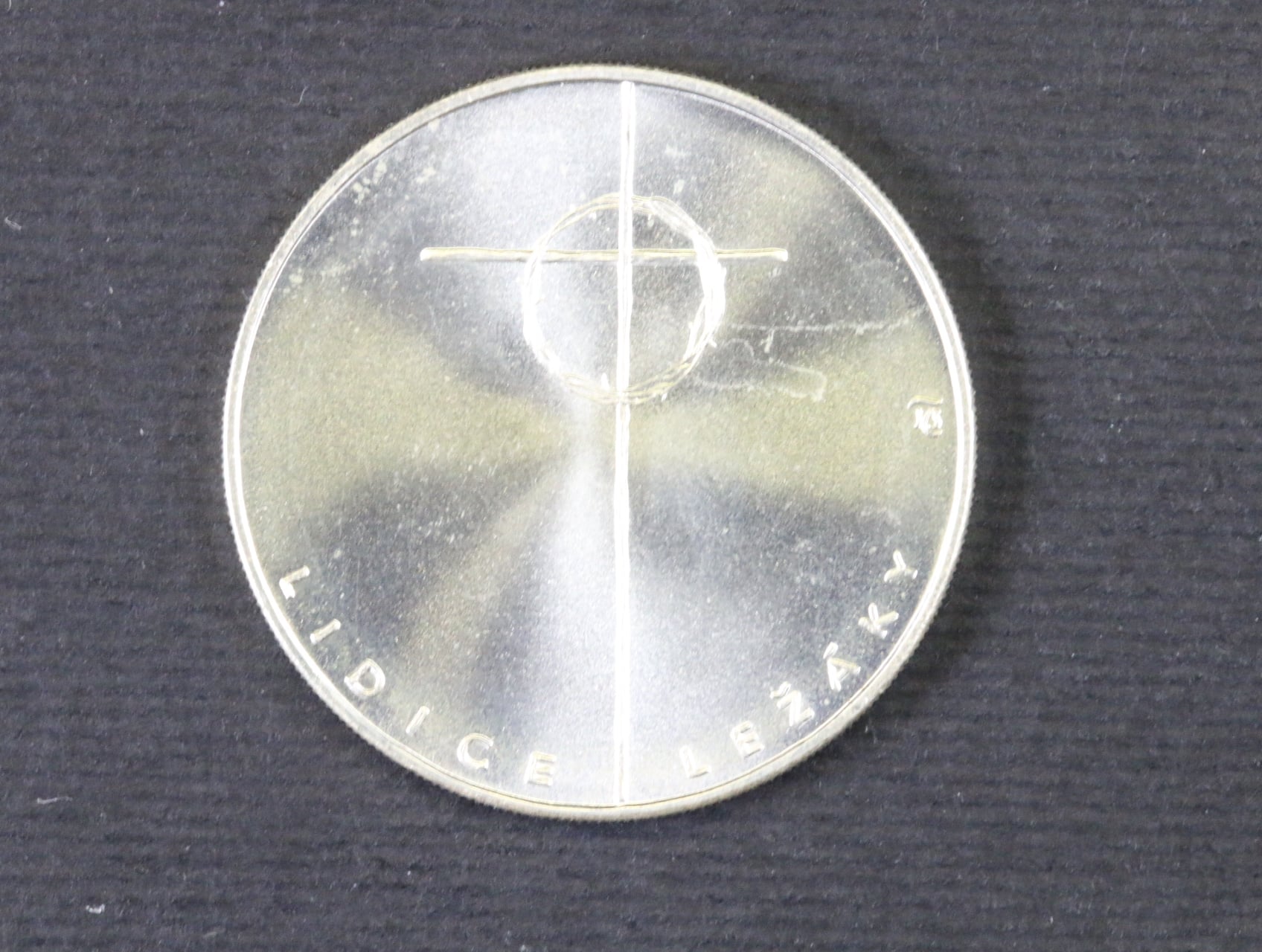 100 Kčs 1992, 50. výročí vyhlazení Lidic a Ležáků