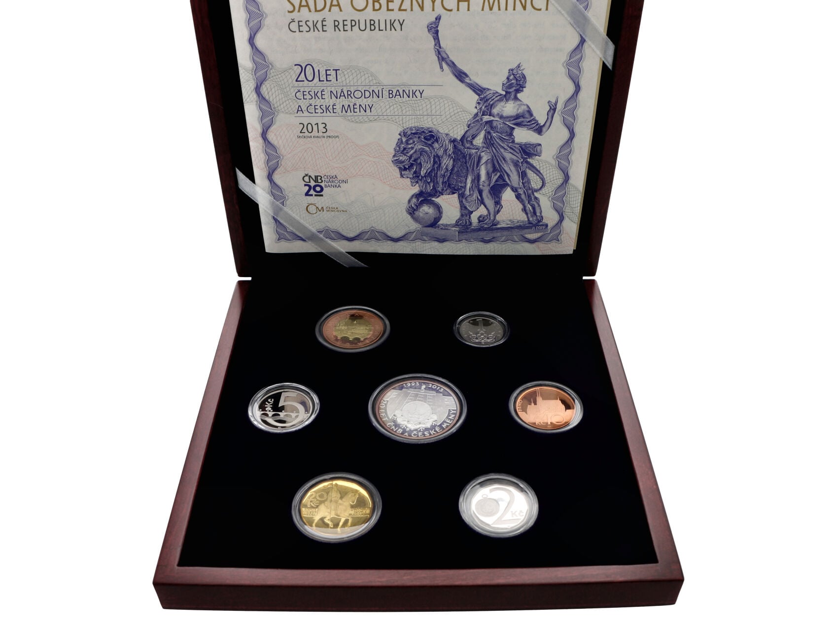 Proof sada 2013 v dřevěné etui, 20 let ČNB, Ag žeton, číslovaná sada 1560, náklad 2500ks_