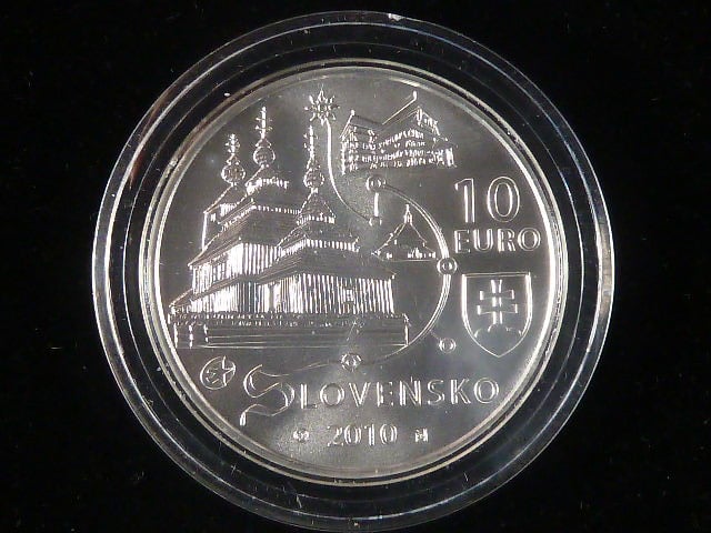 10 Euro 2010 Dřevěné chrámy v slovenské části karpatského oblouku