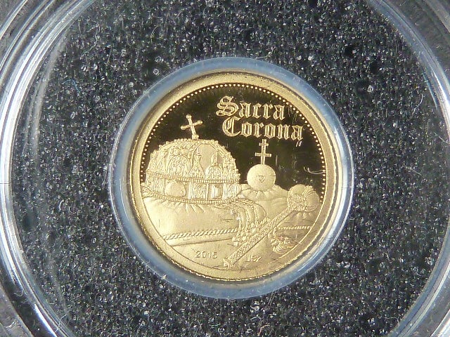 1 Dolar 2015 Sarra Corona, Au 999/1000, 0,5g, průměr 11 mm
