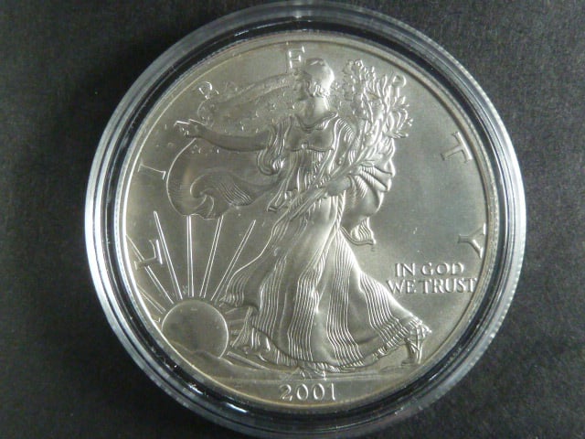 1 $ 2001 Liberty, 1 OZ Ag