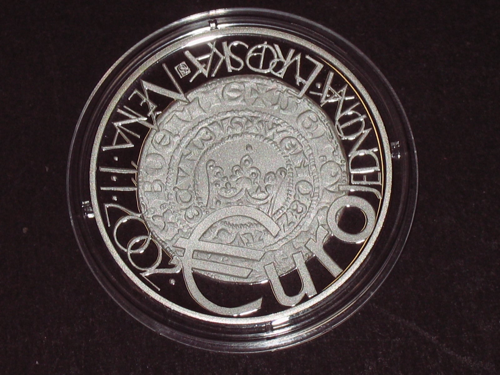 200 Kč 2001, Euro - jednotná měna