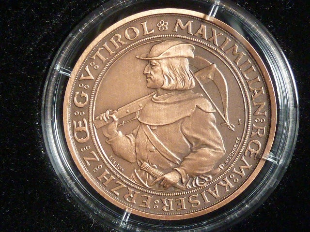 AE medaile střelby Insbruck 1885, Cu, 37 mm, 23,6 g, náklad 500 ks, ražba Česká mincovna 2024, etue, certifikát
