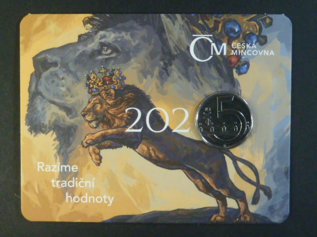 dárkově balená pětikoruna 2025
