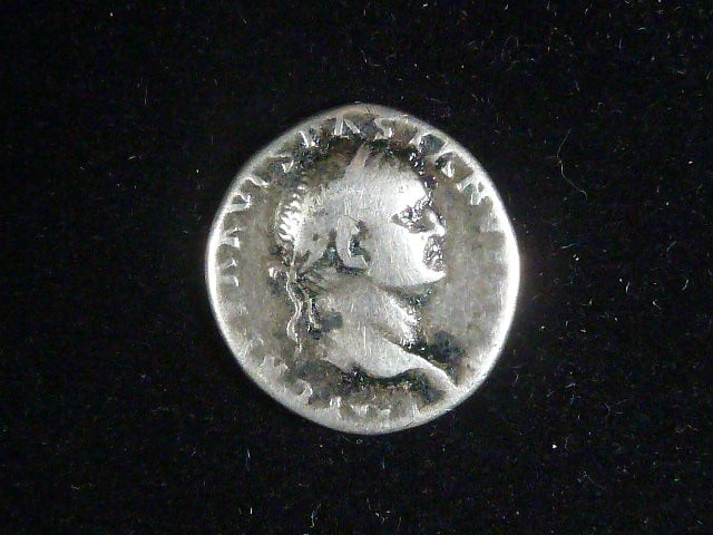 Denár, rok 69-79 n.l. - Vespasianus