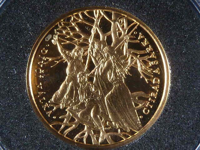 V.Oppl Magická Praha - Dívčí válka, Au 0.585, 18 mm, 2 g, kapsle