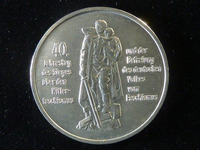 10 Marek 1985 A