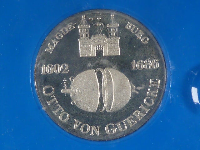 10 Marek 1977, original balení