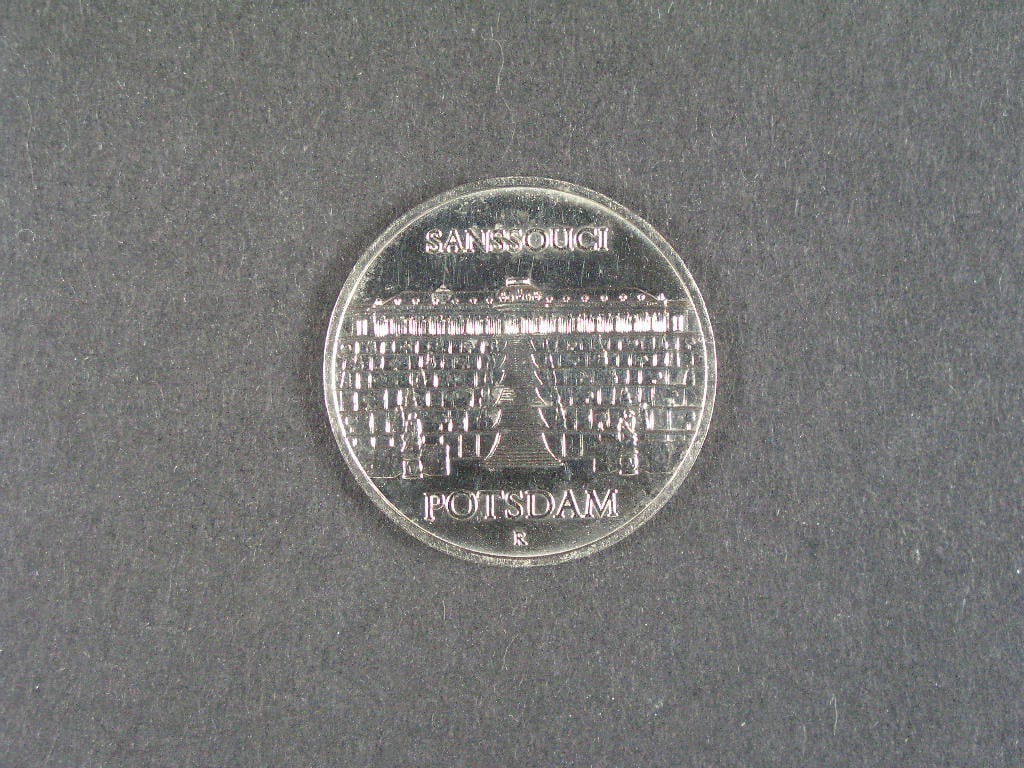 5 Marek 1986 A