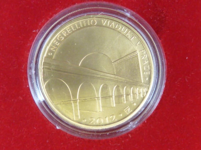 5000 Kč 2012 Negreliho viadukt v Praze