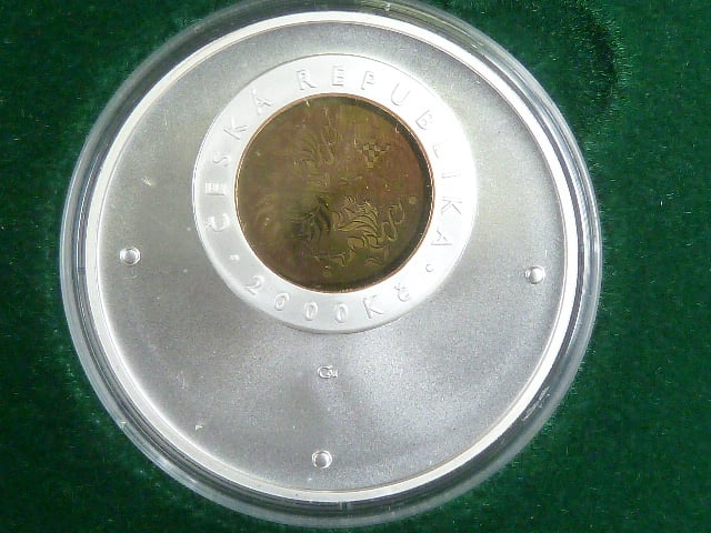 2000 Kč 2000, milénium (mince s hologramem), Au/Ag