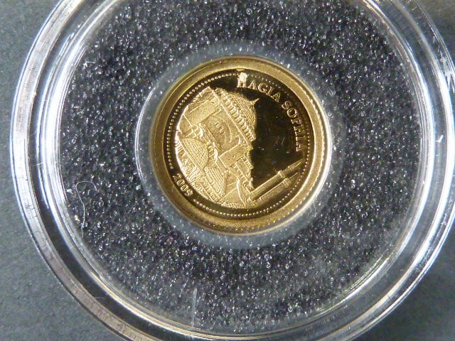 1 Dollar 2009 - Hagia Sophia,  Au 0,999, 0,5g, průměr 11 mm
