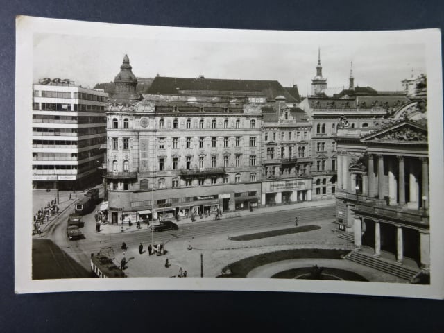 Brno - Malinovského nám. (Theaterplatz), fotopohlednice, prošlá