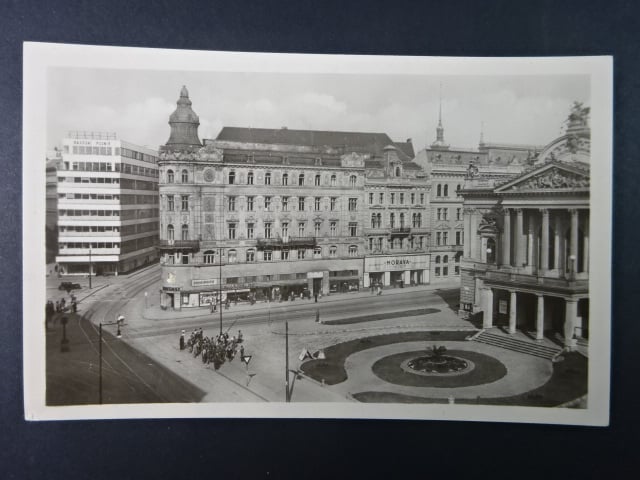 Brno - Malinovského nám. (Theaterplatz), fotopohlednice, neprošlá