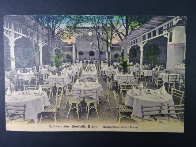 Brno - Jakubské náměstí (Jakobsplatz) Schwechater bierhalle, prošlá