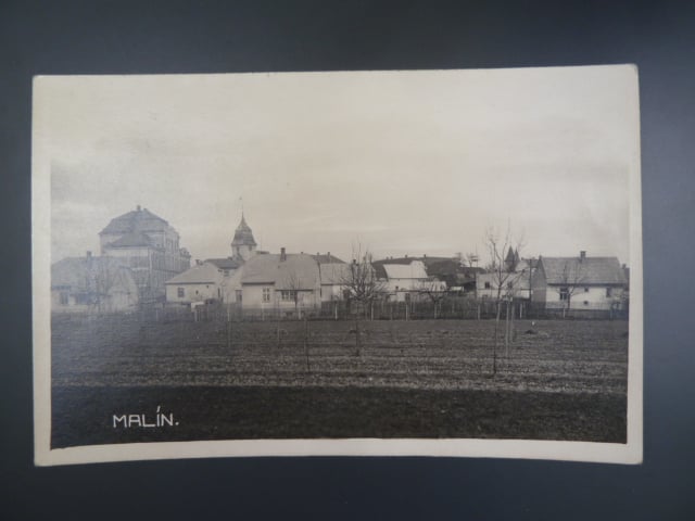 Malín, čb. fotopohlednice, prošlá 1938, odpadená zn.