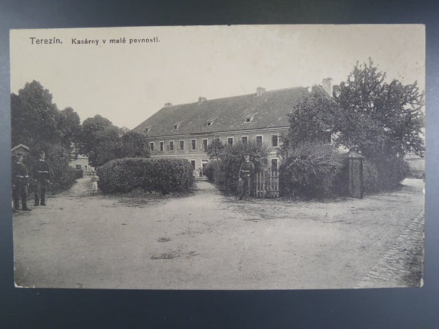 Terezín kasárny v malé pevnosti, vojáci, neprošlá