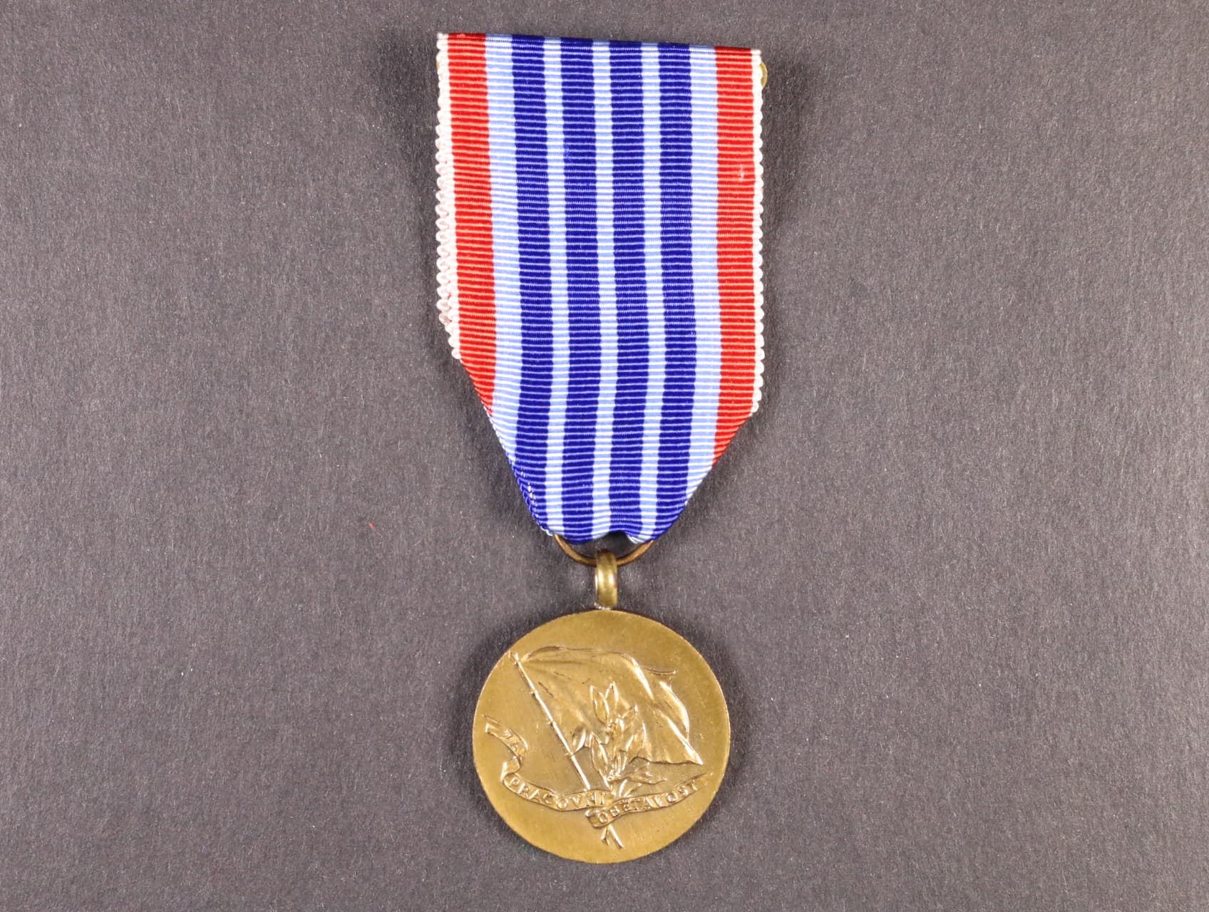 Medaile Za pracovní obětavost ČSSR