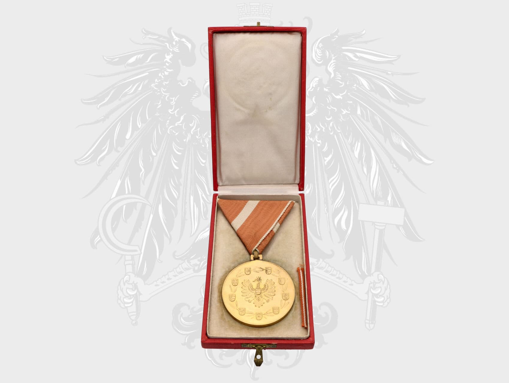 Zlatá medaile Za zásluhy o Republiku Rakousko, období 1922-1934, původní etue