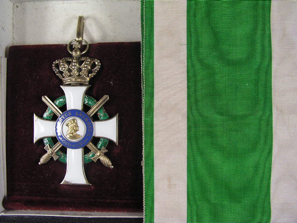 Albrechtův řád, velkokříž s meči, model 1876-1918, Ag + originální etue