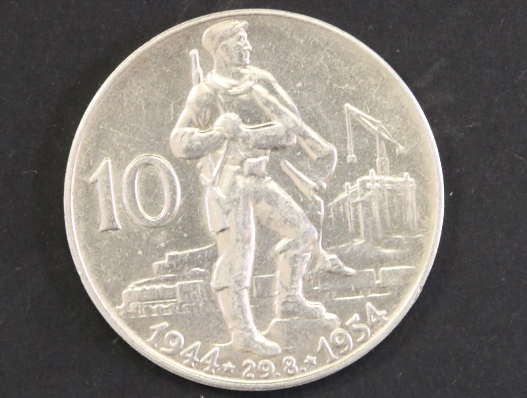 10 Kčs 1954, 10. výročí Slovenského národního povstání