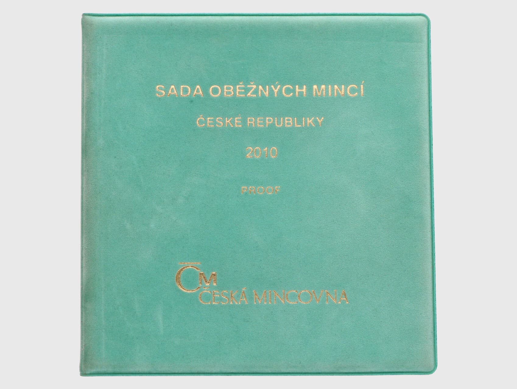 sada 2010 PROOF + Ag medaile s motivem bankovky 5000 Kč, náklad 3200 ks, semišový obal