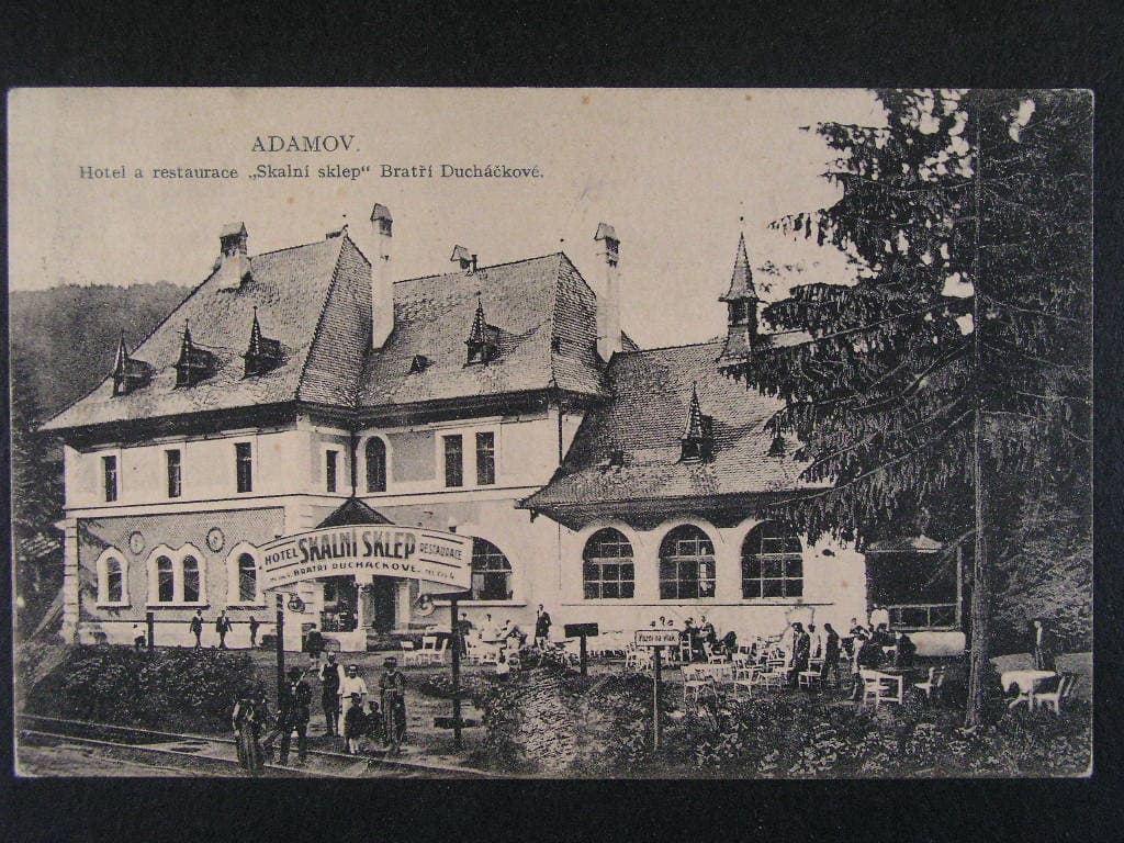 Adamov okr. Blansko, hotel restaurace Skalní sklep, prošlá 1924